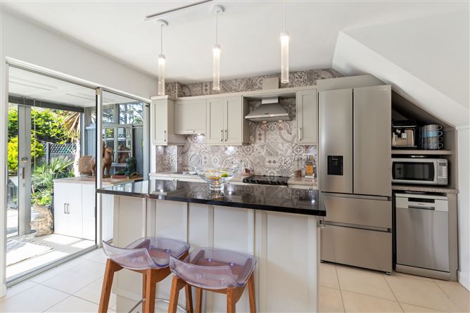 22 Rossmore Crescent, Templeogue, Dublin 6w