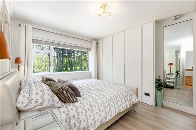 22 Rossmore Crescent, Templeogue, Dublin 6w