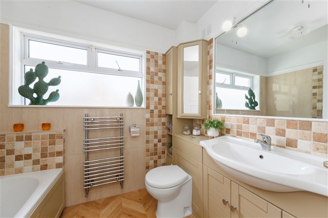 22 Rossmore Crescent, Templeogue, Dublin 6w