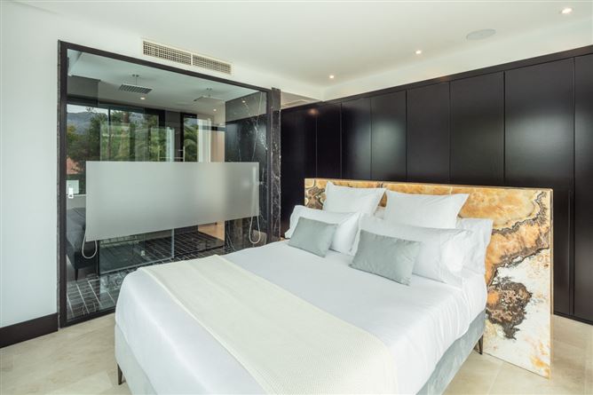 Spain, Marbella, Marbella Golden Mile - COSTA-00299P