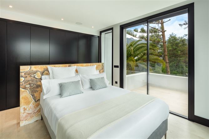 Spain, Marbella, Marbella Golden Mile - COSTA-00299P