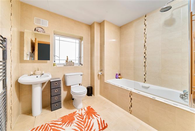 53 Brackinrainey Manor, Longwood, Co. Meath