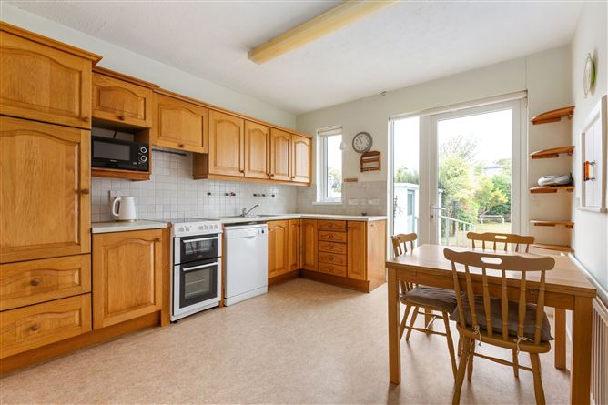Photo 5 of 13 — 32 Farmhill Road, Goatstown, Dublin 14
