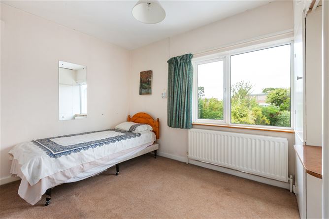 Photo 10 of 13 — 32 Farmhill Road, Goatstown, Dublin 14