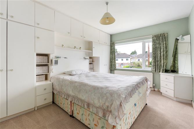 Photo 9 of 13 — 32 Farmhill Road, Goatstown, Dublin 14