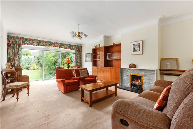 Photo 4 of 13 — 32 Farmhill Road, Goatstown, Dublin 14
