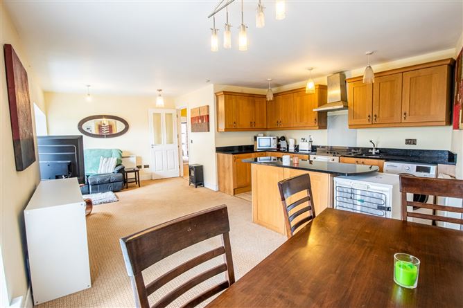 8 Aldercourt, Ferns, Co. Wexford