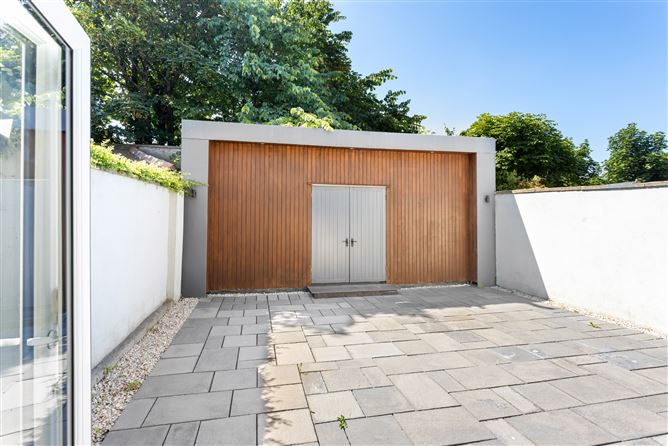 18 Roebuck Downs, Clonskeagh, Dublin 14