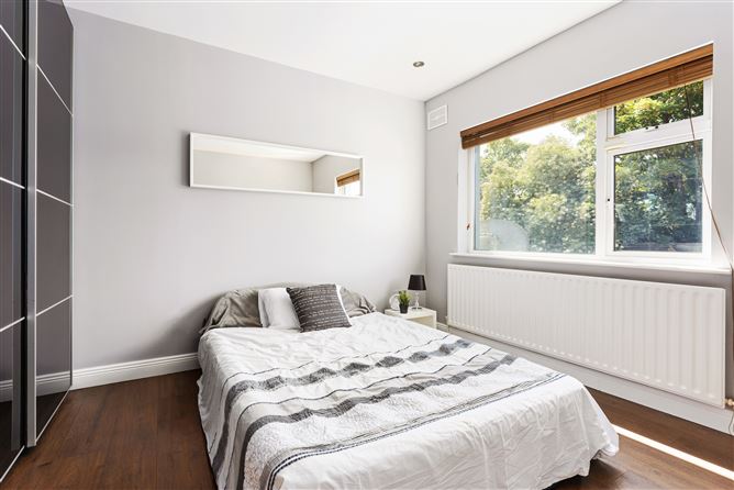 18 Roebuck Downs, Clonskeagh, Dublin 14
