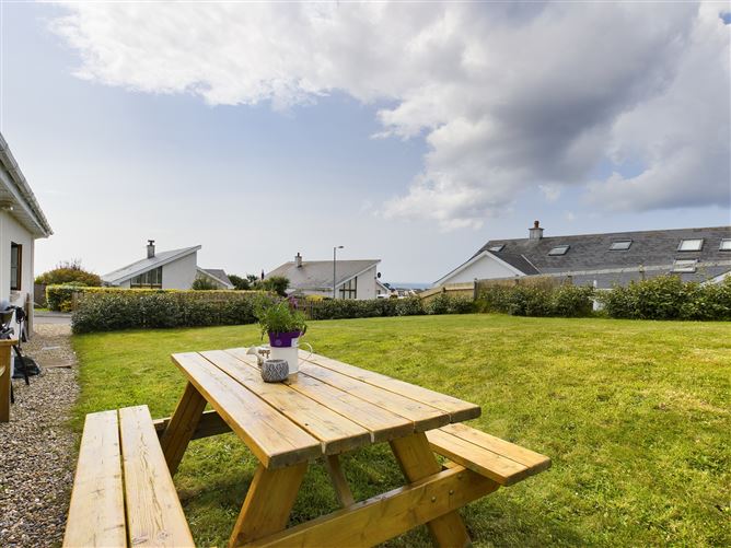 23 Hook View, Dunmore East, Waterford