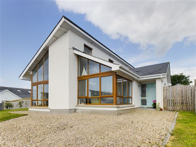 23 Hook View, Dunmore East, Waterford