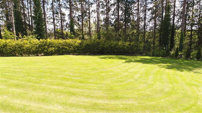 11 Silvergrove, Ballybeg, Ennis, County Clare