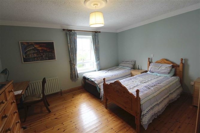 11 Silvergrove, Ballybeg, Ennis, County Clare