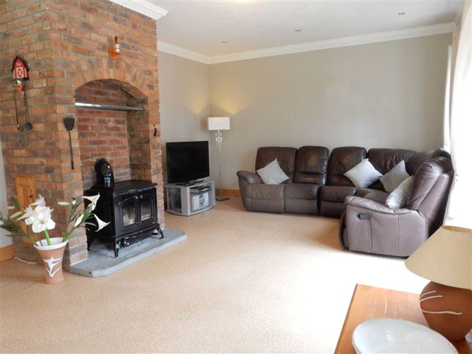 11 Silvergrove, Ballybeg, Ennis, County Clare