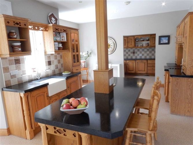 11 Silvergrove, Ballybeg, Ennis, County Clare