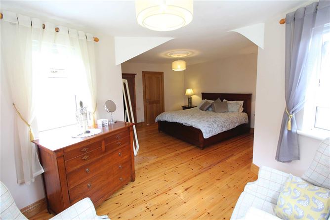 11 Silvergrove, Ballybeg, Ennis, County Clare