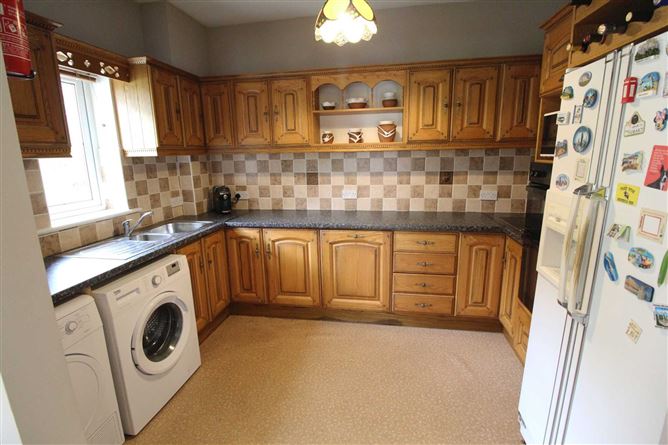 11 Silvergrove, Ballybeg, Ennis, County Clare