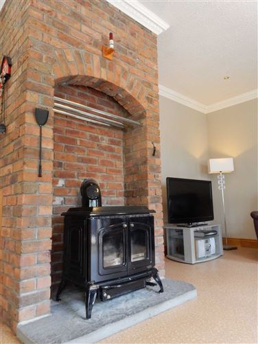 11 Silvergrove, Ballybeg, Ennis, County Clare