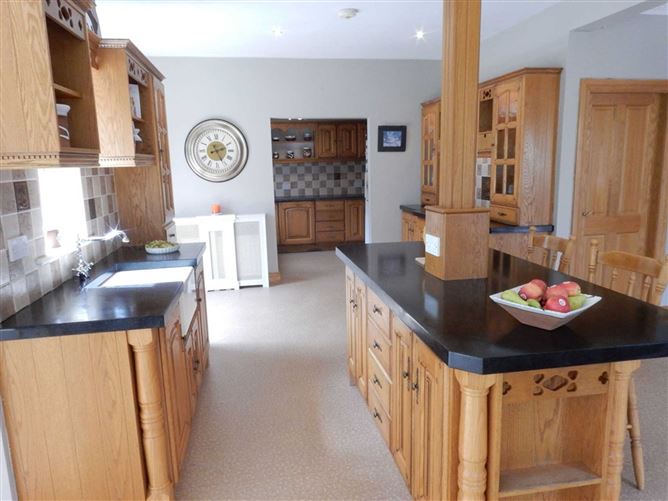 11 Silvergrove, Ballybeg, Ennis, County Clare