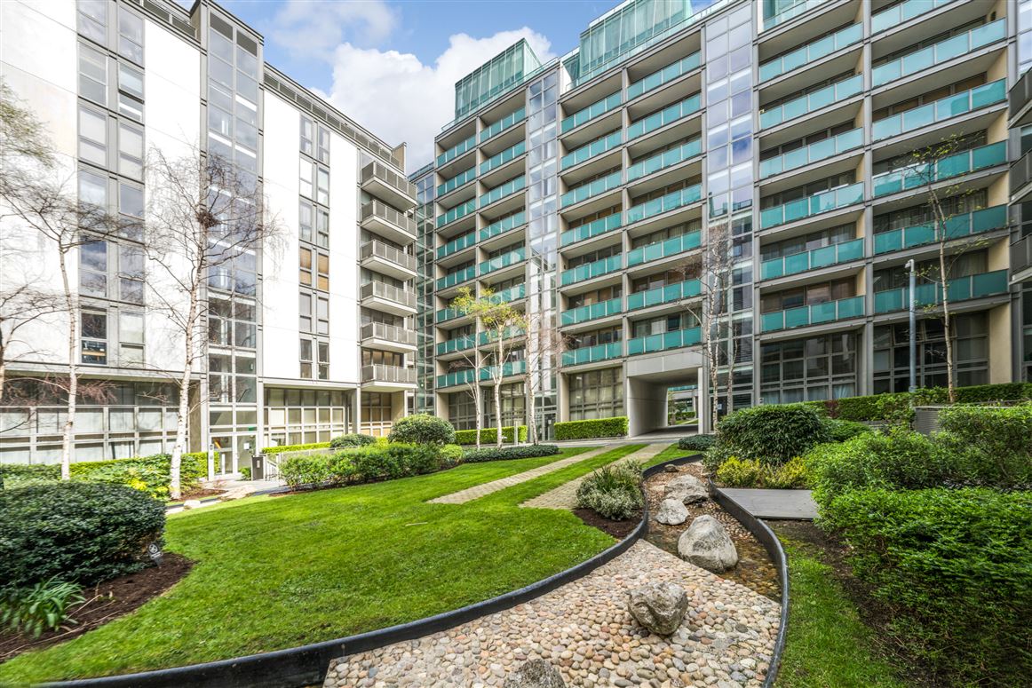 4 Kirkpatrick House, Spencer Dock, Dublin 1