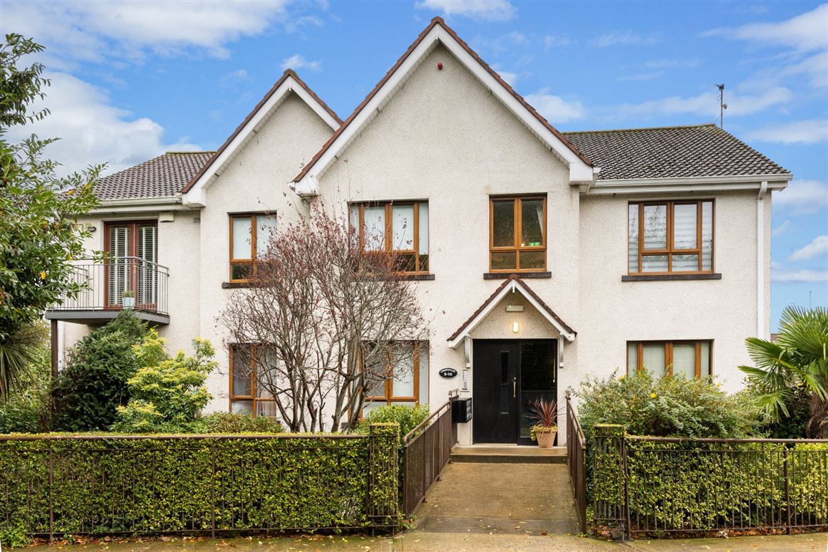15 Convent Court, Delgany, Co. Wicklow.