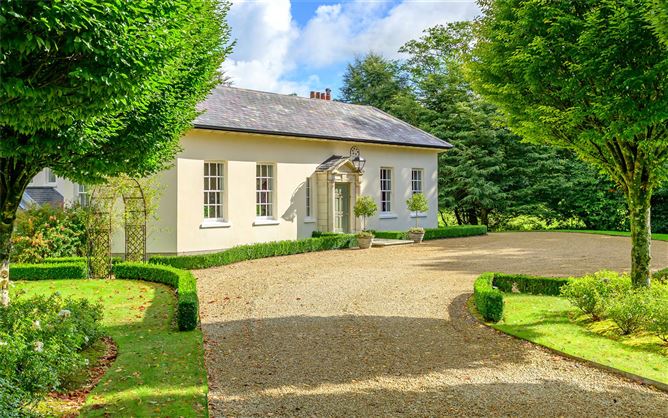 Knockmacool Lodge, Knockmacool, Enniskeane, West Cork