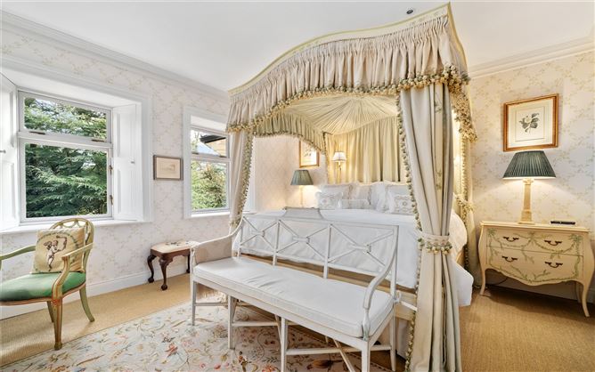 Knockmacool Lodge, Knockmacool, Enniskeane, West Cork