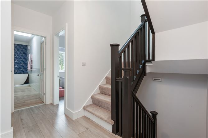 Photo 18 of 23 — 64 Howth Road, Clontarf, Dublin 3