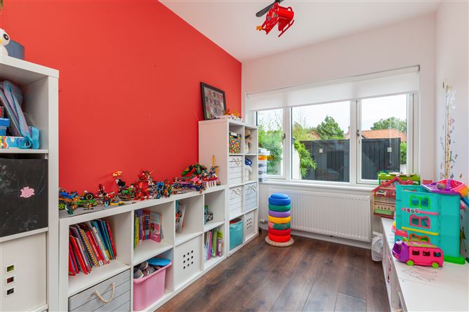Photo 10 of 23 — 64 Howth Road, Clontarf, Dublin 3