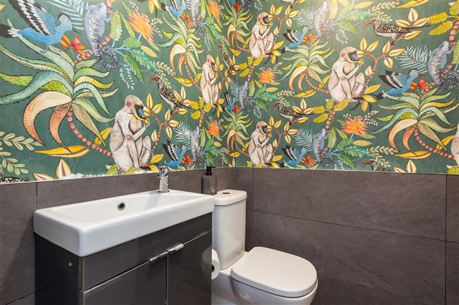 Photo 11 of 23 — 64 Howth Road, Clontarf, Dublin 3