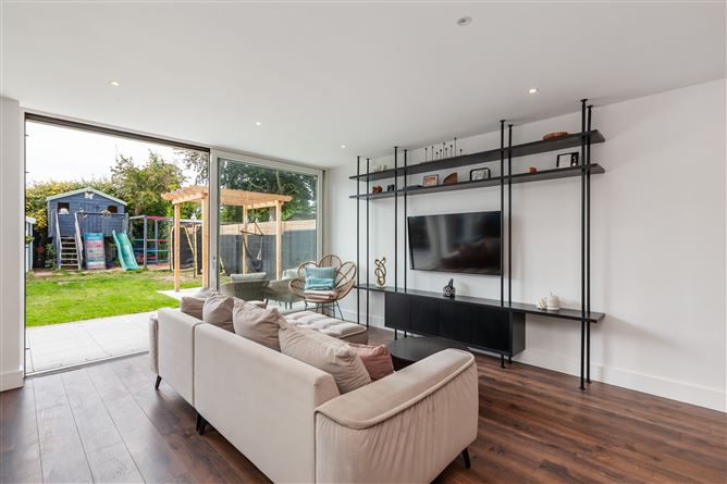 Photo 6 of 23 — 64 Howth Road, Clontarf, Dublin 3