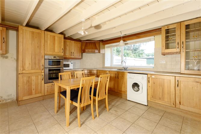 Photo 9 of 29 — 5 Bellvue Place, Townshend Street, Skibbereen, West Cork
