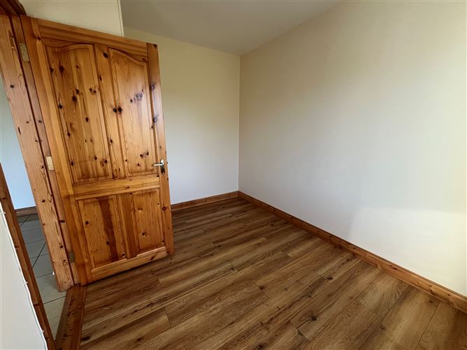 Photo 6 of 20 — 15 Willow Park, Derrymullan, Ballinasloe, Galway
