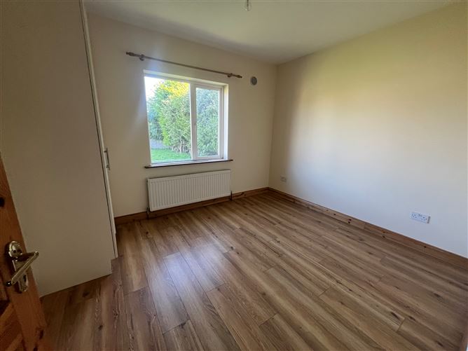 Photo 15 of 20 — 15 Willow Park, Derrymullan, Ballinasloe, Galway