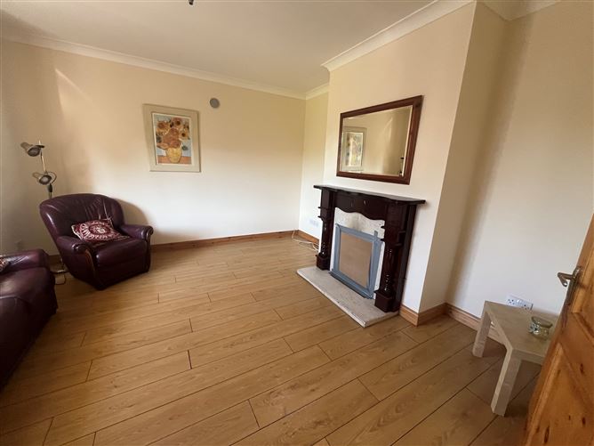 15 Willow Park, Derrymullan, Ballinasloe, Galway
