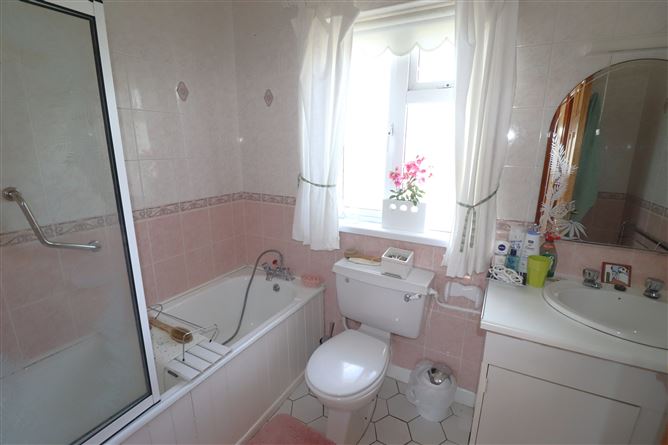 Photo 19 of 20 — 7 Riverdale, Skibbereen, West Cork