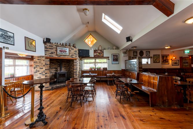 The Holy Cross Bar & Restaurant, Holycross, Butlerstown, Waterford City