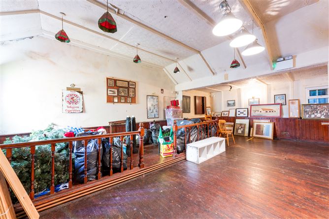 The Holy Cross Bar & Restaurant, Holycross, Butlerstown, Waterford City