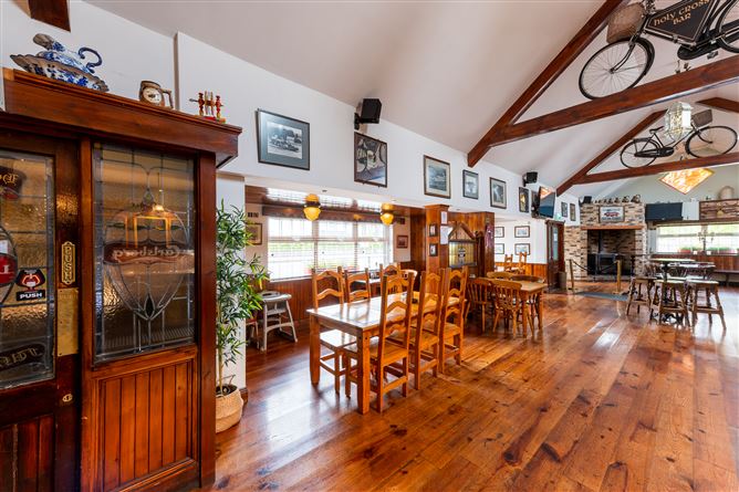 The Holy Cross Bar & Restaurant, Holycross, Butlerstown, Waterford City