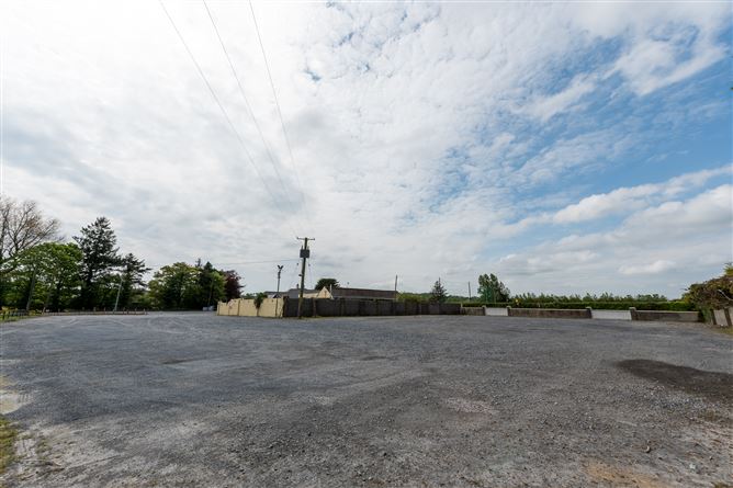 The Holy Cross Bar & Restaurant, Holycross, Butlerstown, Waterford City