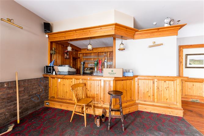 The Holy Cross Bar & Restaurant, Holycross, Butlerstown, Waterford City