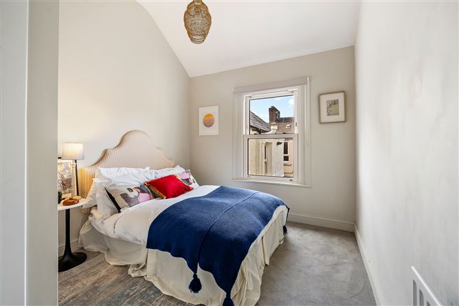 12 Mount Vernon Terrace, St Lukes, Cork