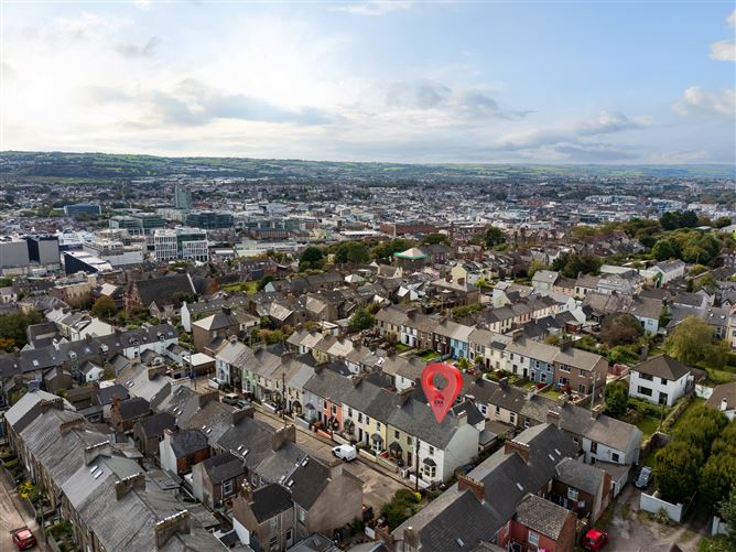 12 Mount Vernon Terrace, St Lukes, Cork