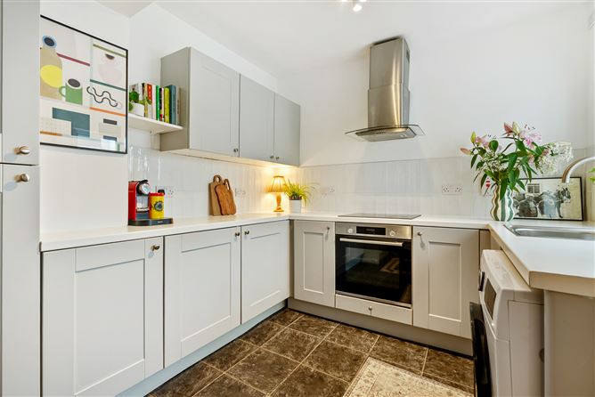 12 Mount Vernon Terrace, St Lukes, Cork