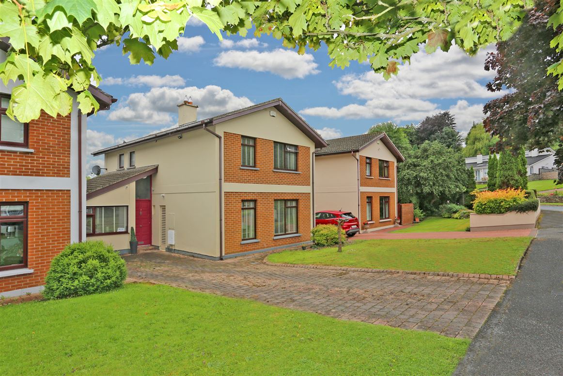 2 Fearnóg, Shannon, Co. Clare