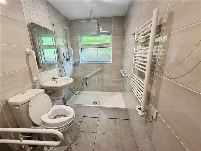 Nialam, Ballycurreen, Frankfield, Cork