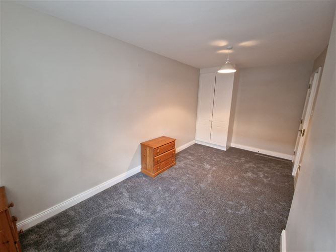 18 Cathedral Court, Clare Road, Ennis, Co. Clare