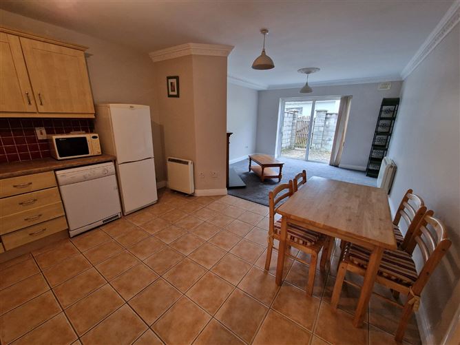 18 Cathedral Court, Clare Road, Ennis, Co. Clare
