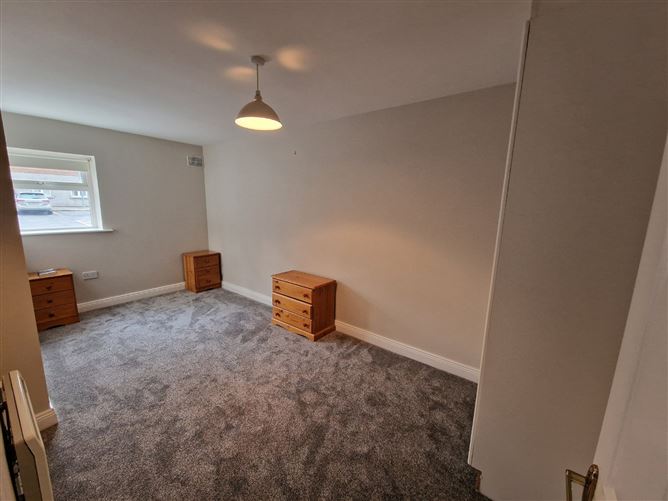 18 Cathedral Court, Clare Road, Ennis, Co. Clare