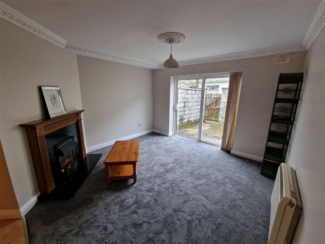 18 Cathedral Court, Clare Road, Ennis, Co. Clare
